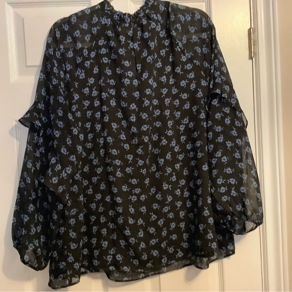 Addition Elle Blouse - Picture 2 of 10